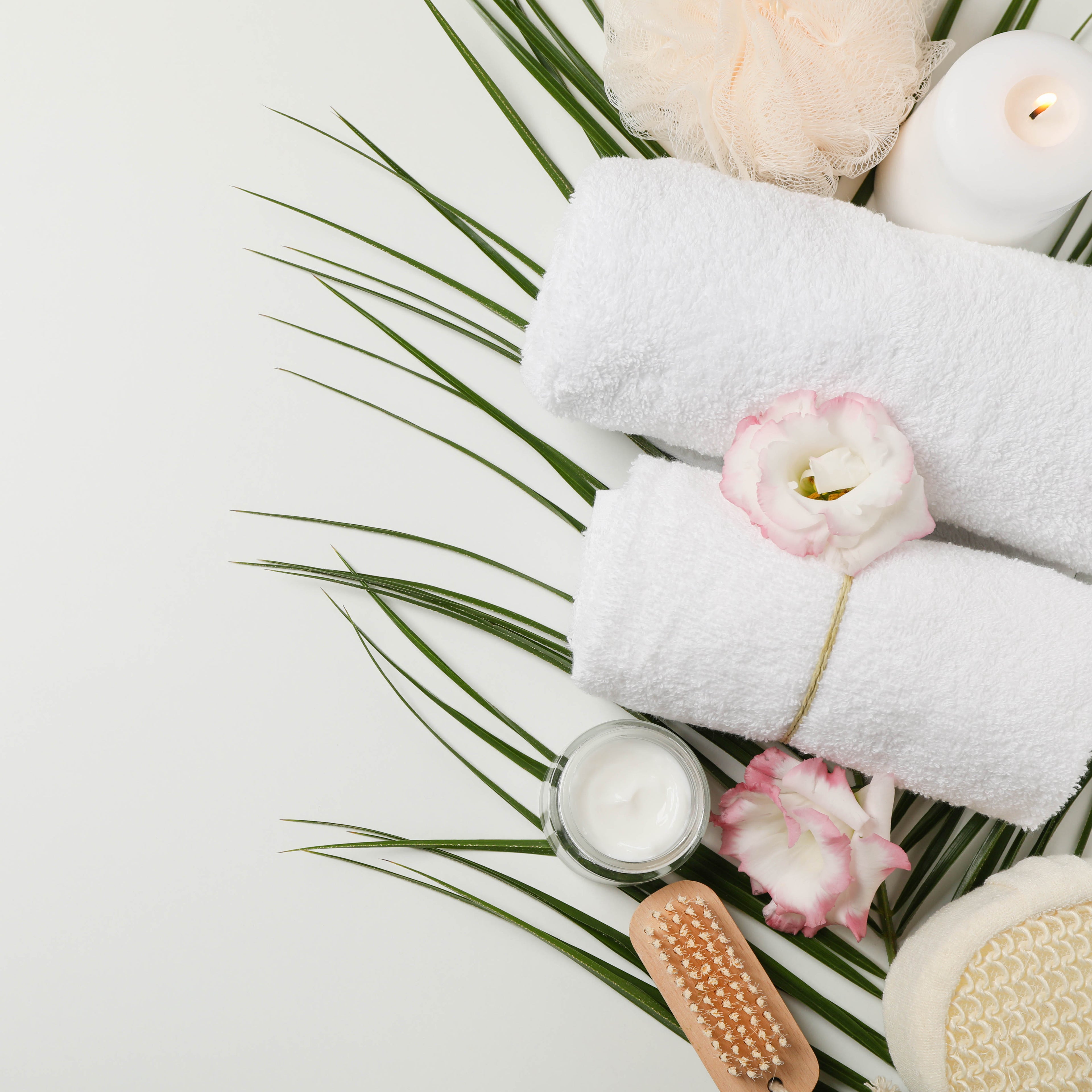 Coffret Spa Maison Complet FLORA — accessoires spa bien-être sur fond blanc